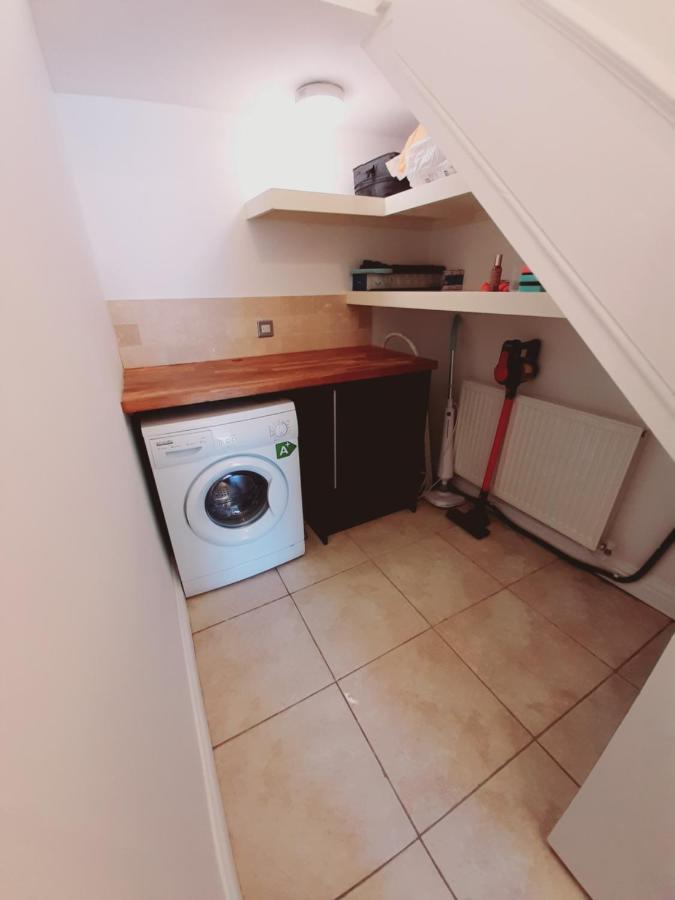 Cosy 1 Bedroom In The Heart Of *